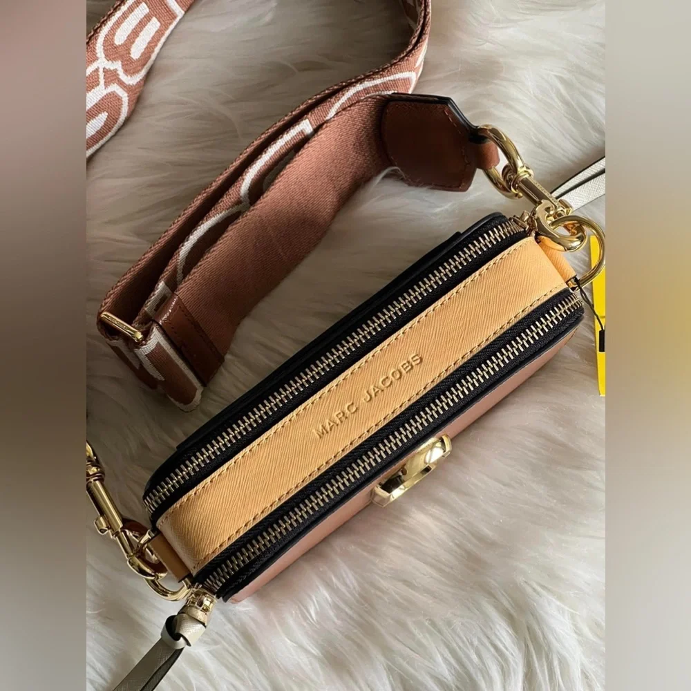 Marc Jacobs The Snapshot - Picture 9 of 16